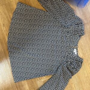 Max Studio Black and White Geometric Blouse